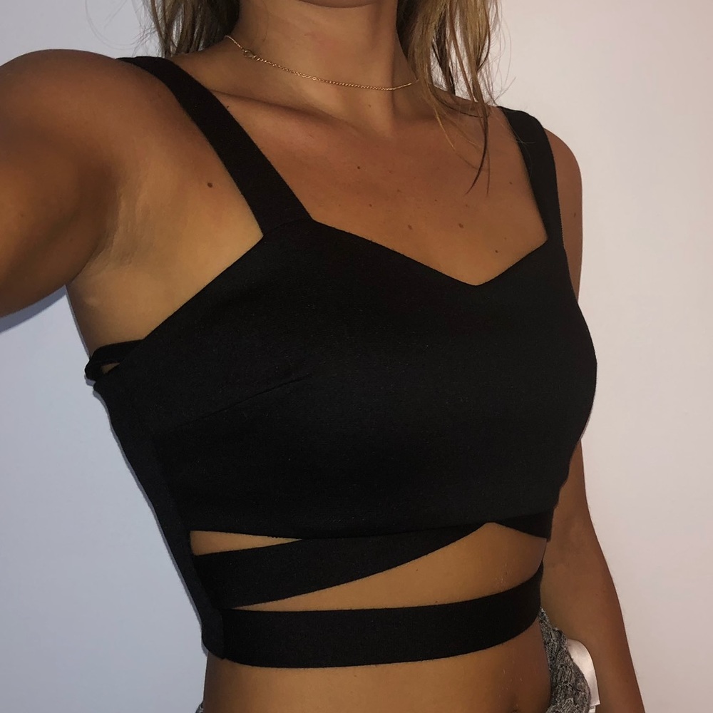 Black Cut Out Crop Top Never Been Worn